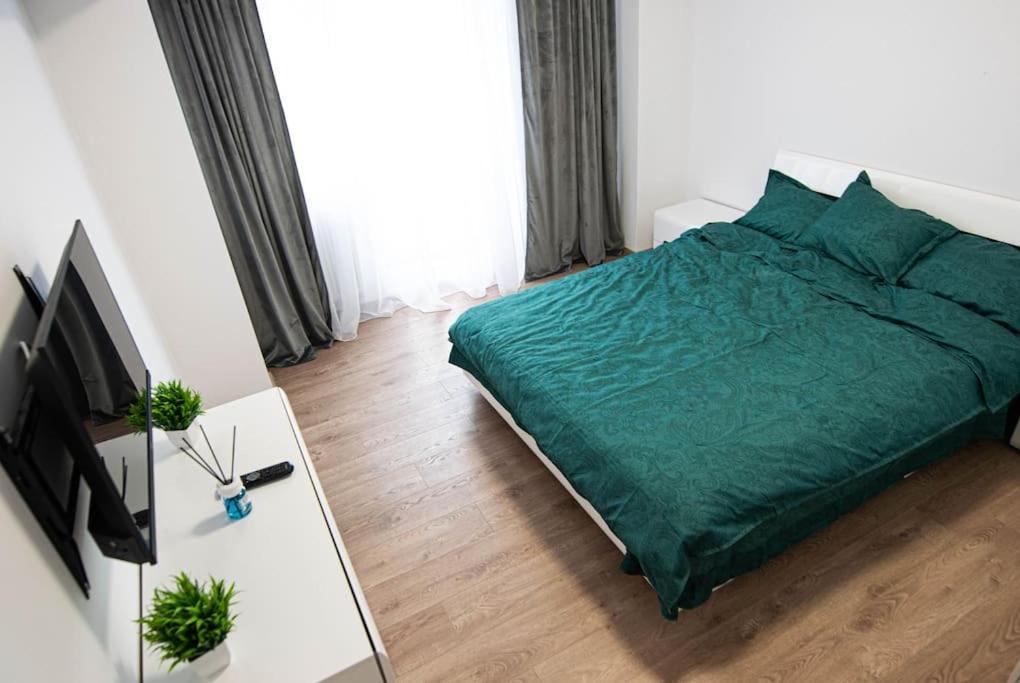 Ultra Central Luxury 3Br 2Bath Apt & Amazing Views Букурещ Екстериор снимка